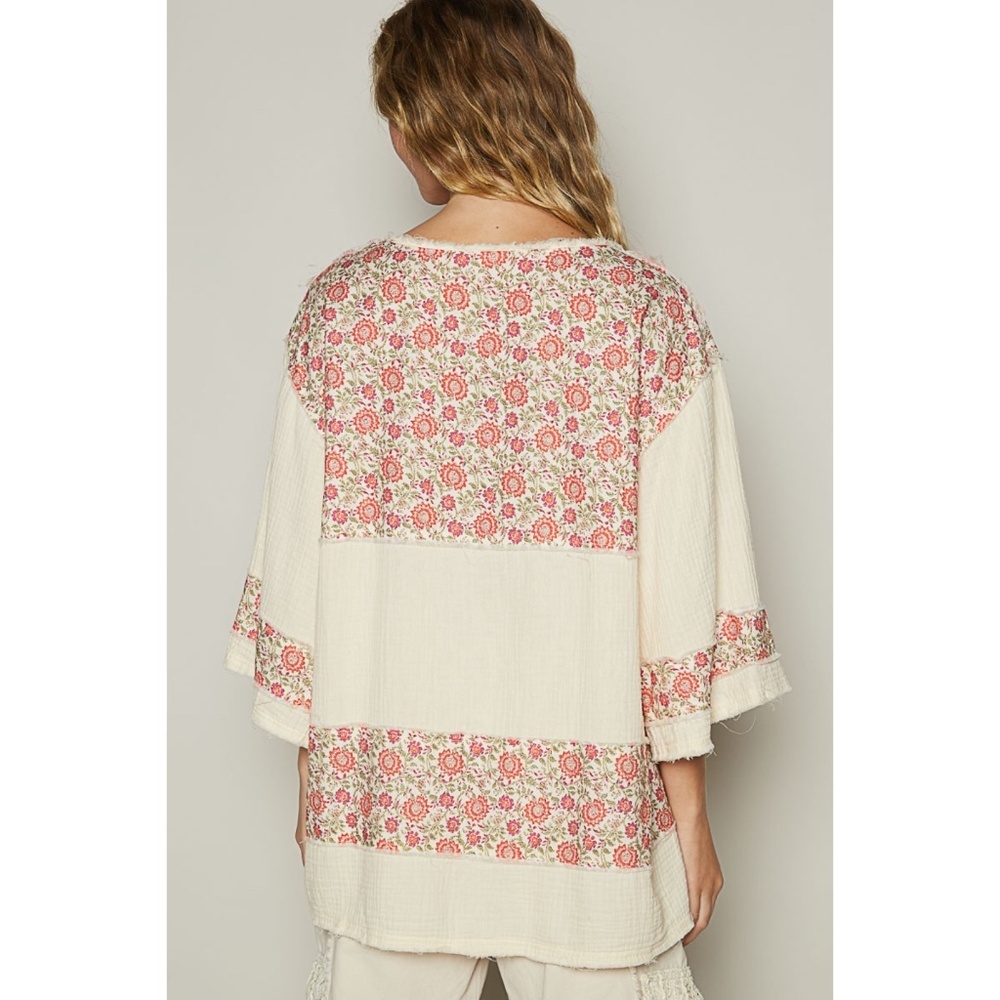 POL Floral Contrast 3/4 Sleeve Cotton Top in Cream - Picture 4 of 6